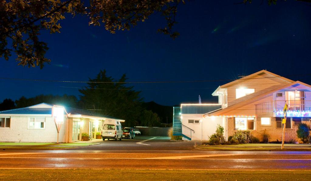 Esplanade Motels Gore Exterior photo